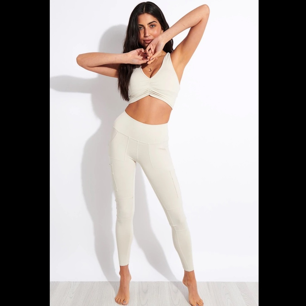 ALO Women's Cream Leggings